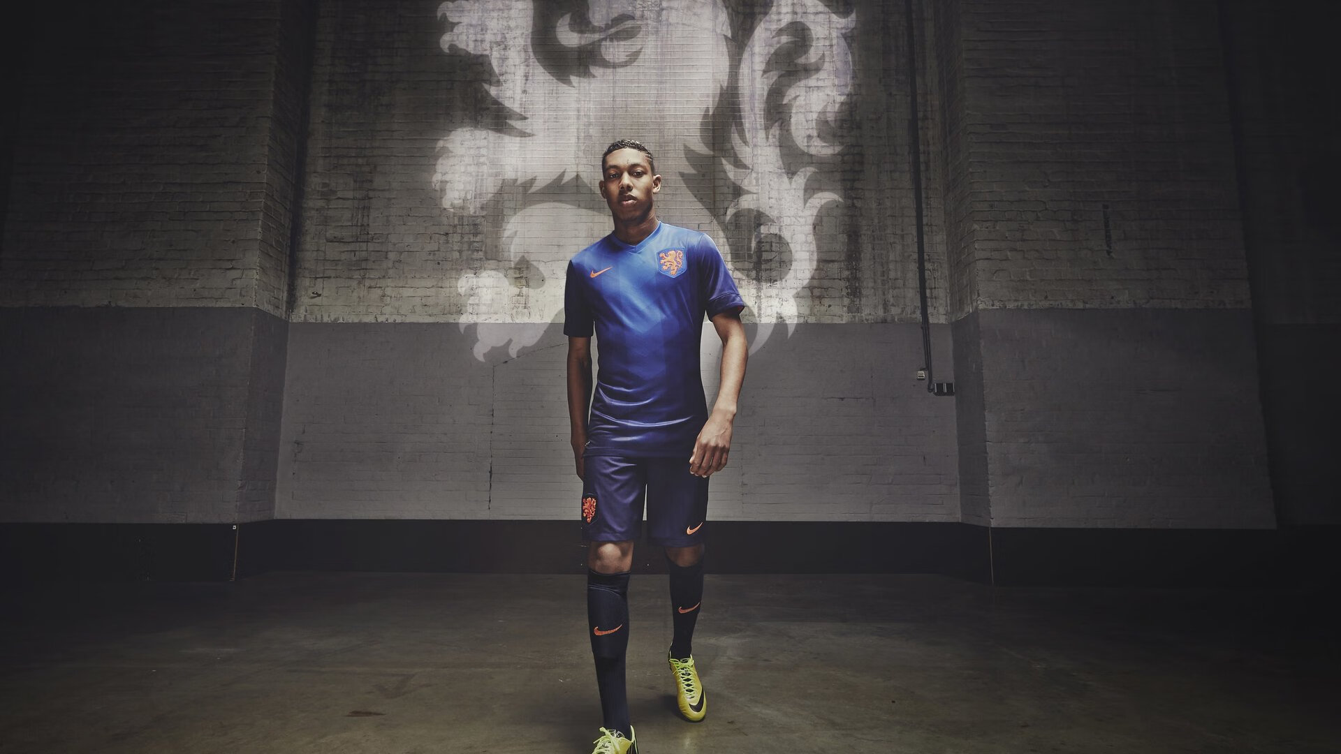 九游下载安装-丁俊晖回应球迷支持称自己不曾孤单，丁俊晖局面专访